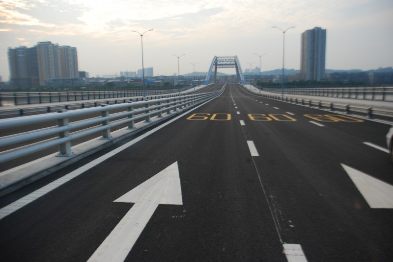 高速道路劃線(xiàn)